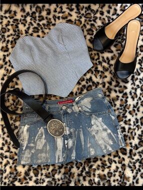 Urban Outfitters Levi's Blue Bleached Denim Skirt metalic
